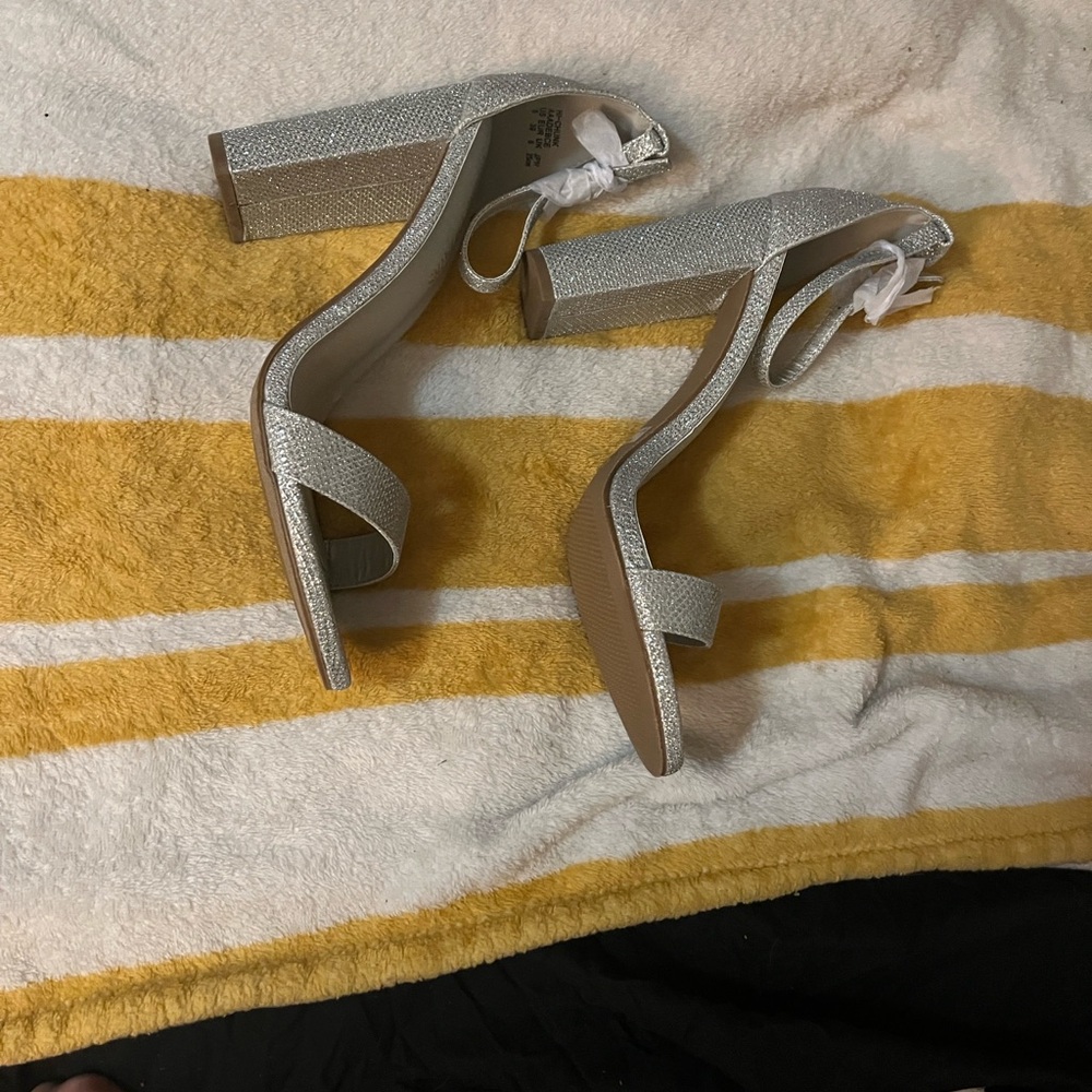 Elegant Glittery Silver Women's Heels by Dream Paris
